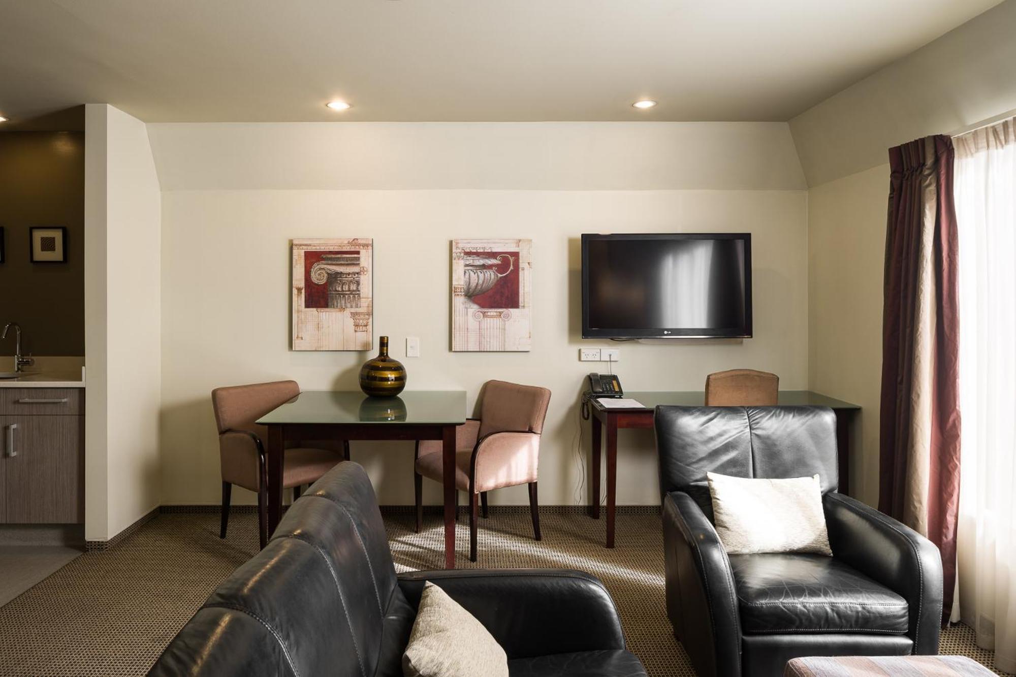 Carnmore Chateau Marlborough Blenheim Exterior photo A typical apartment at the hotel