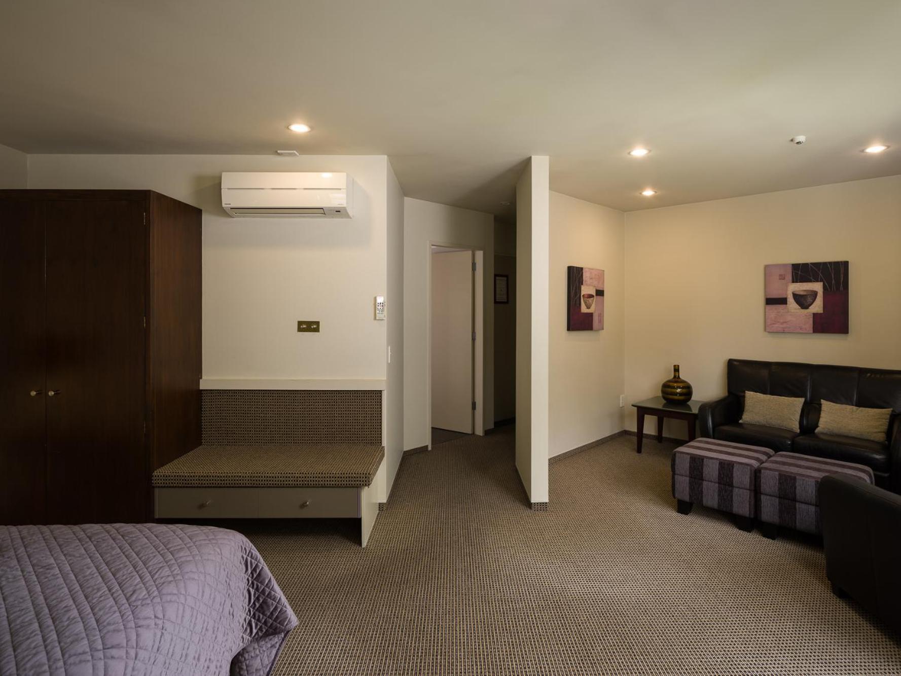 Carnmore Chateau Marlborough Blenheim Exterior photo A room at the hotel